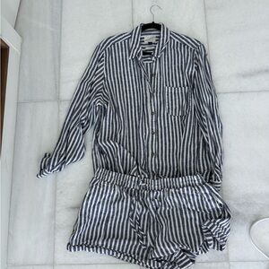 Universal Thread Black and White Striped Button Down Shirt